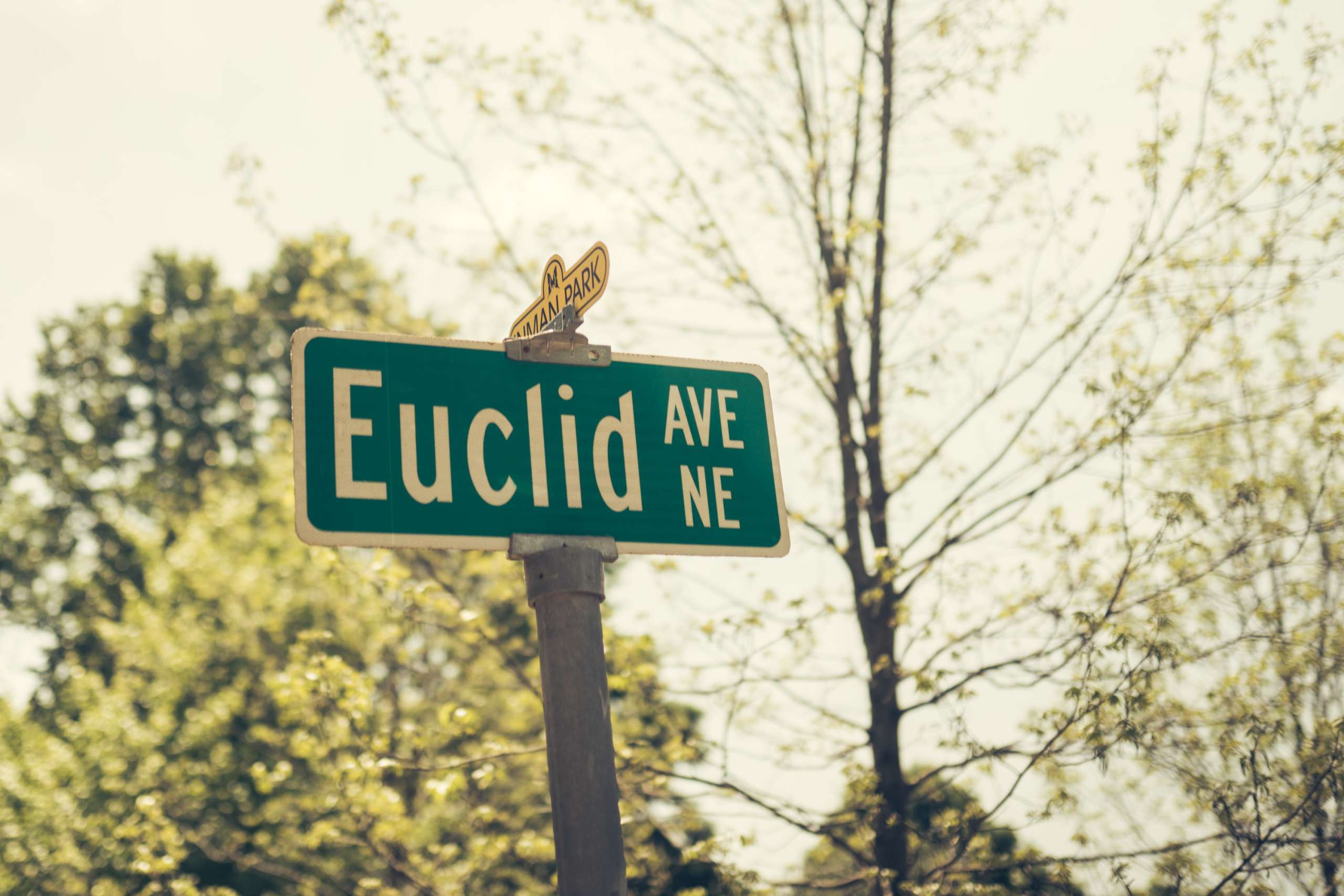 Euclid Avenue street sign.